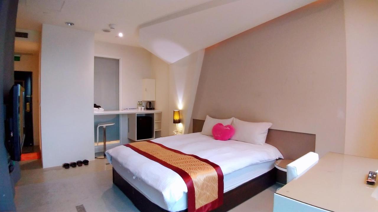 85 Leisurely Hotel Kaohsiung Esterno foto